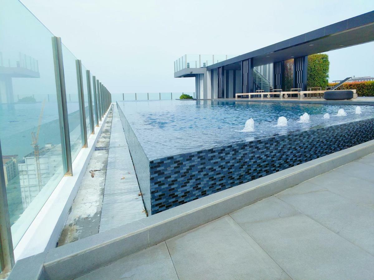 The Base Pattaya 芭提雅基地公寓 Eksteriør billede