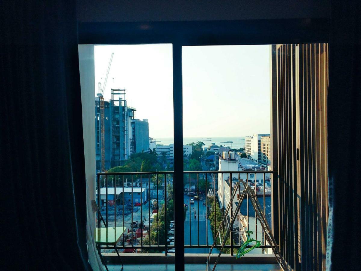 The Base Pattaya 芭提雅基地公寓 Eksteriør billede